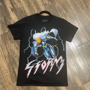 Marvel Storm Graphic T-shirt (size S)